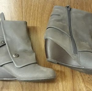Blowfish boots